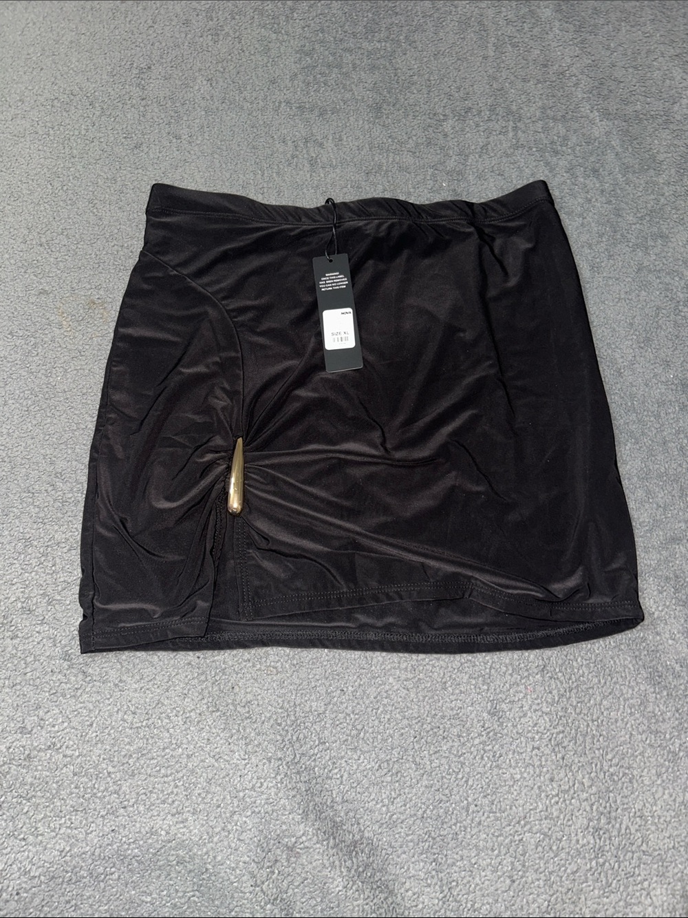 Black Stretch Mini Skirt with Gold Accent size XL FASHION NOVA with slit